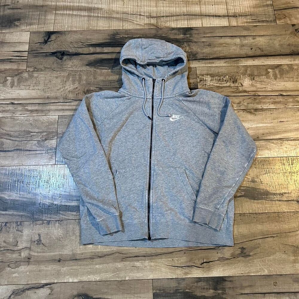 Nike Men's Grey Hoodie